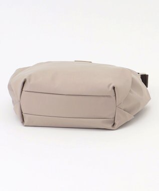 Y'SACCS 【ナイロンタフタ】トラベルショルダー mini グレージュ