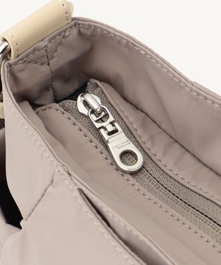 Y'SACCS 【ナイロンタフタ】トラベルショルダー mini グレージュ