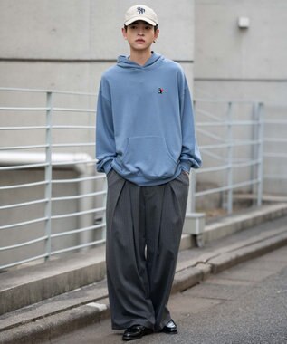 WEGO 【ユニセックス着用ITEM/SMLサイズ展開/裏起毛】ワンポイント刺繍プルパーカー ブルー