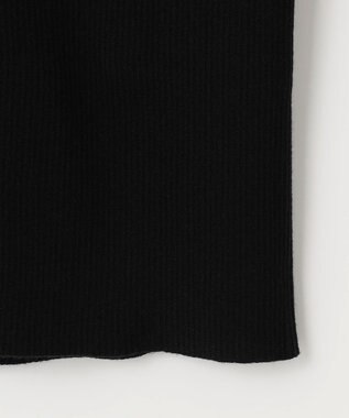 Feroux パールボタン リブタートル ニット ブラック系