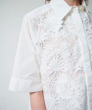 GRACE CONTINENTAL ケミカルフラワードレスシャツ ホワイト