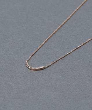 Phoebe 〈金属アレルギー対応〉エターナルクレセントネックレス シャンパンゴールド