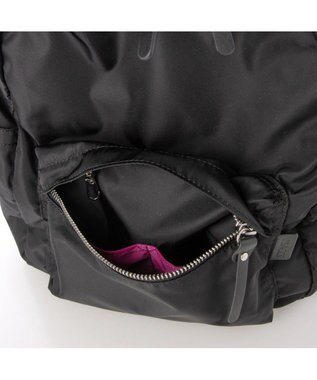 Y'SACCS ナイロン A4リュック　Sサイズ ブラック