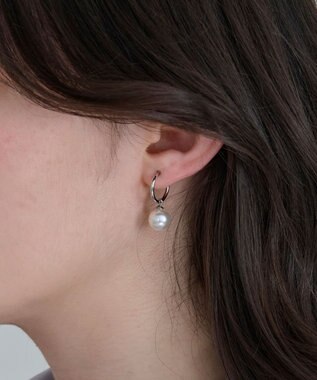 Phoebe 〈金属アレルギー対応〉バランスパールフープイヤリング　シルバー/ステンレス/大ぶり/存在感◎/主役級 シルバー