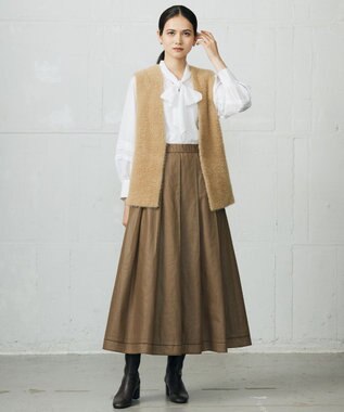 自由区 L ニットファー ジレ キャメル