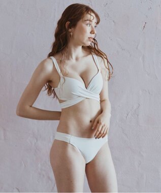 San-ai Resort（三愛水着楽園） 【WEB限定商品】ワコール共同開発 ノンワイヤーなのにぷっくり美胸を作る【ダブルアップ】　クロスビキニ M1/M2/L1　　【San-ai Resort（サンアイリゾート）】 ホワイト