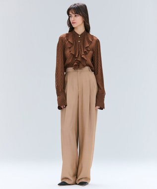 BEIGE， CALLERRY / シルク混ドットラッフルブラウス Caramel