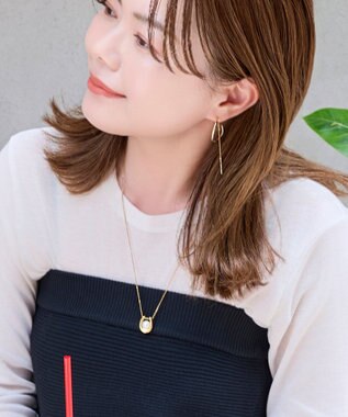 Phoebe 〈金属アレルギー対応〉メタリックパールホースシューネックレス　ゴールド　ステンレス/馬蹄/蹄鉄/ラッキーモチーフ/ギフト/プレゼント/大ぶり ゴールド