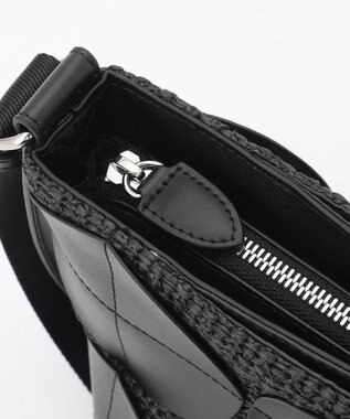 Y'SACCS サークルパッチショルダーバッグ ブラック