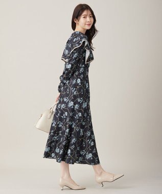 ANY SIS L 【洗える】スカーフデザインプリント ワンピース ネイビーベース