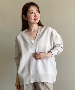 UNFILO スポンジニット ディープネック グレージュ