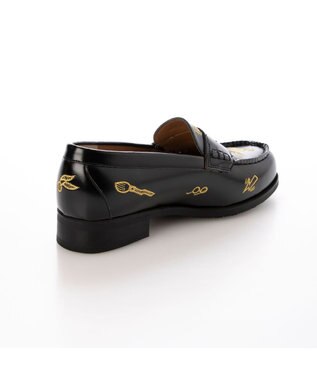 ing <ing>【ハリー・ポッターコラボレーション】刺繍モチーフローファー ブラック