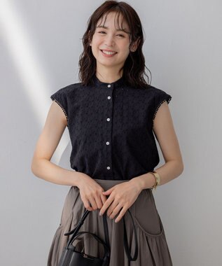 組曲 L エンブロイダリーレースノースリーブ ブラウス ブラック系