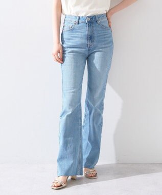 earth music&ecology セルフカットフレアデニムパンツ Light Indigo