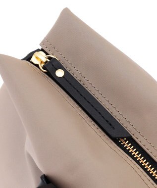 23区 VIOLAd'ORO ベルトデザイン ナイロン トートバッグ (Lサイズ) ベージュ系