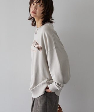 AMERICAN HOLIC 手書き風カレッジロゴ裏毛プルオーバー Beige