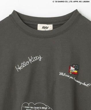 ANY 【ハローキティ×ANY】ロゴTシャツ チャコール刺繍
