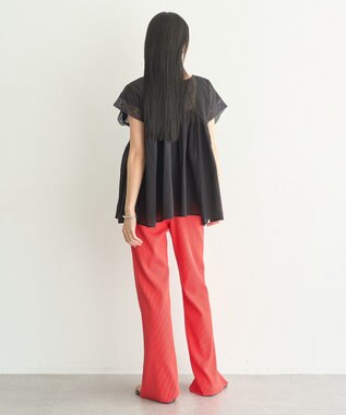 earth music&ecology 【WEB・一部店舗限定】【綿100％】レース＆ピンタックフレンチブラウス Black