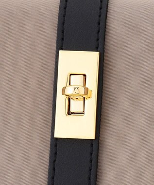 23区 VIOLAd'ORO ベルトデザイン ナイロン トートバッグ (Lサイズ) ベージュ系