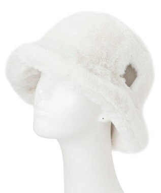 MOONBAT 【雑誌掲載／ラ・ファーファ1月号】FURLA レザーネーム付フェイクファーバケットハット オフホワイト