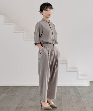 muuc ミニマル半袖シャツ〈ユニセックス・大きいサイズあり〉〈夏・軽やか〉〈セットアップ可能・羽織りOK〉〈上品きれいめオフィスカジュアル〉〈日本製〉 グレージュ