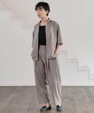 muuc ミニマル半袖シャツ〈ユニセックス・大きいサイズあり〉〈夏・軽やか〉〈セットアップ可能・羽織りOK〉〈上品きれいめオフィスカジュアル〉〈日本製〉 グレージュ