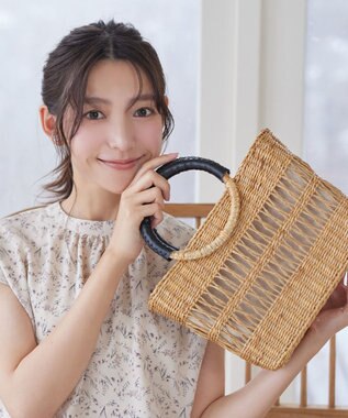 Tiaclasse 透かし編みのシーグラス ラウンドハンドルバッグ ベージュ
