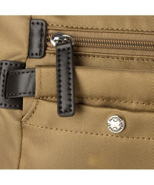 LA BAGAGERIE フロントポケット　スクエアナイロントート ベージュ