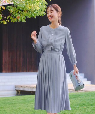 Tiaclasse 【新色追加・洗える】パールボタンプリーツワンピース ブルー