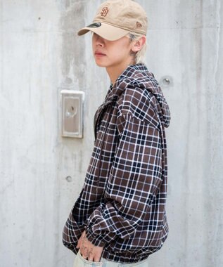 WEGO 【ユニセックス着用ITEM/MLサイズ展開】チェックグラフィックZIPパーカー（LS） ブラウンチェック1