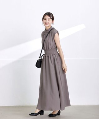 Tiaclasse 【洗える】麻調シャーリングハイネックワンピース モカ