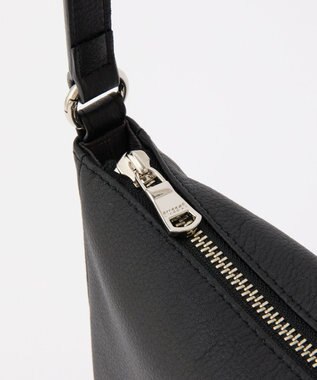 russet エンボスモノグラムショルダーバッグ(CE-1806) Black