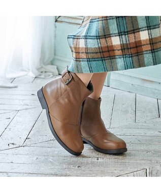 ing <ing>【WEB限定】ベルトデザインショートブーツ ブラウン