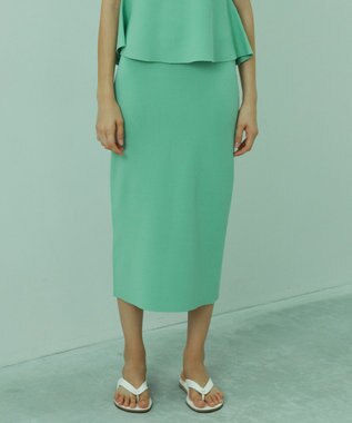 BEIGE， HOLLY / Iラインスカート