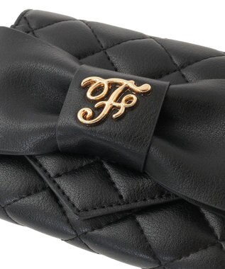 Maison de FLEUR キルティングFリボンウォレット Black