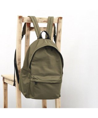 UNBILLION カシュカシュ cachecache / 【WEB限定】ユニセックスで使えるシンプル好きさんのための11ポケットリュック カーキ