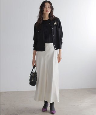 組曲 L 【WEB限定】サテンナロー スカート アイボリー系