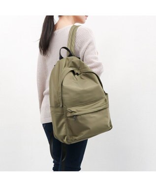 UNBILLION カシュカシュ cachecache / 【WEB限定】ユニセックスで使えるシンプル好きさんのための11ポケットリュック カーキ