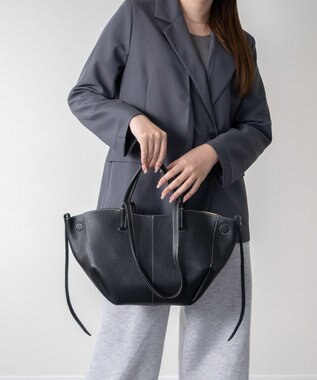 INTER-CHAUSSURES 【ANDREA CARDONE】センターシームレザーハンドバッグ ブラック