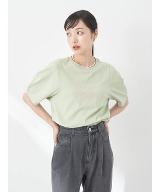 earth music&ecology フォルムスリーブ刺繍ロゴＴＥＥ Off White