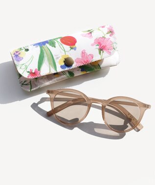 TOCCA 【UVカット・ドレス生地製のソフトケース付き】GRACE IN LIGHT SUNGLASSES 調光レンズサングラス ベージュ系