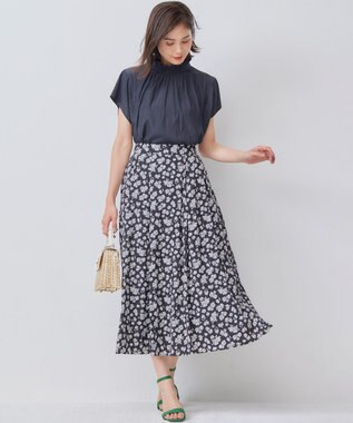 組曲 S 【前後着用可】ギャザーライトデシン ブラウス ブラック系