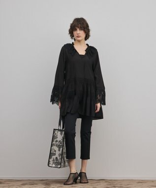 GRACE CONTINENTAL レースカラーチュニックブラウス ブラック