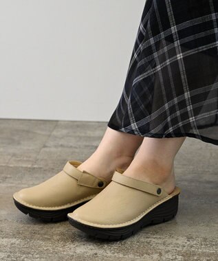 Pointer 本革2WAYサボサンダル ベージュ