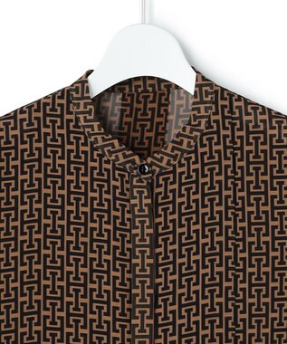 ICB 【30th ANNIVERSARY】 モノグラムプリントシフォン バンドカラーブラウス キャメル×ブラック系