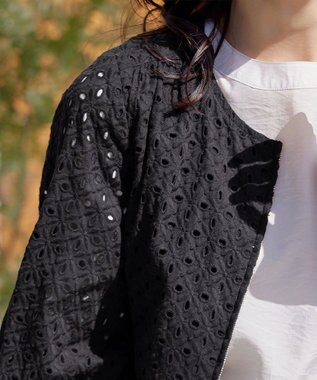 Tiaclasse L 【洗える】パンチングレースブルゾン ブラック