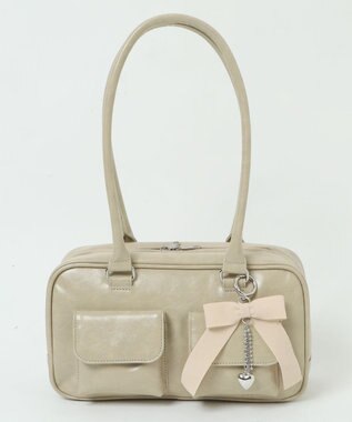 WEGO チャーム付きスクエアボストンバッグ ライトベージュ