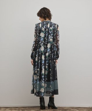 GRACE CONTINENTAL フラワープリントティアードワンピース ブラック