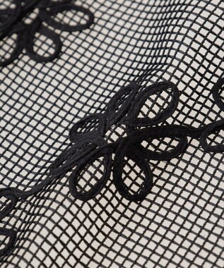 earth music&ecology コード刺繍ベスト Black