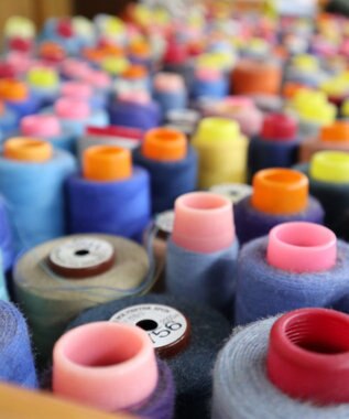 TOQUE 25SS新作〈大草直子さんアドバイザー〉シルク×コットンニットフレンチスリーブ チャコールグレー